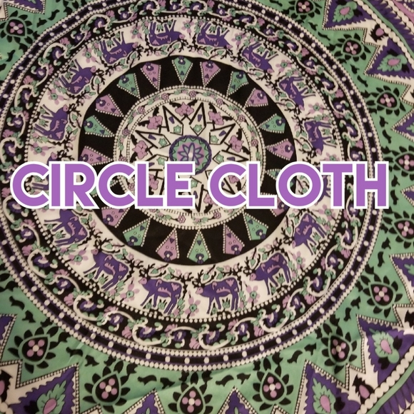 Large Circle Cloth / Scarf 🧣 - Picture 4 of 13